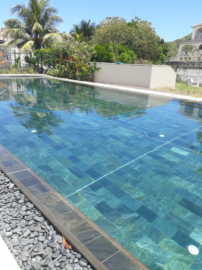 2 Bedrooms Charming Apartment, West Island Resort Rivière Noire Esterno foto